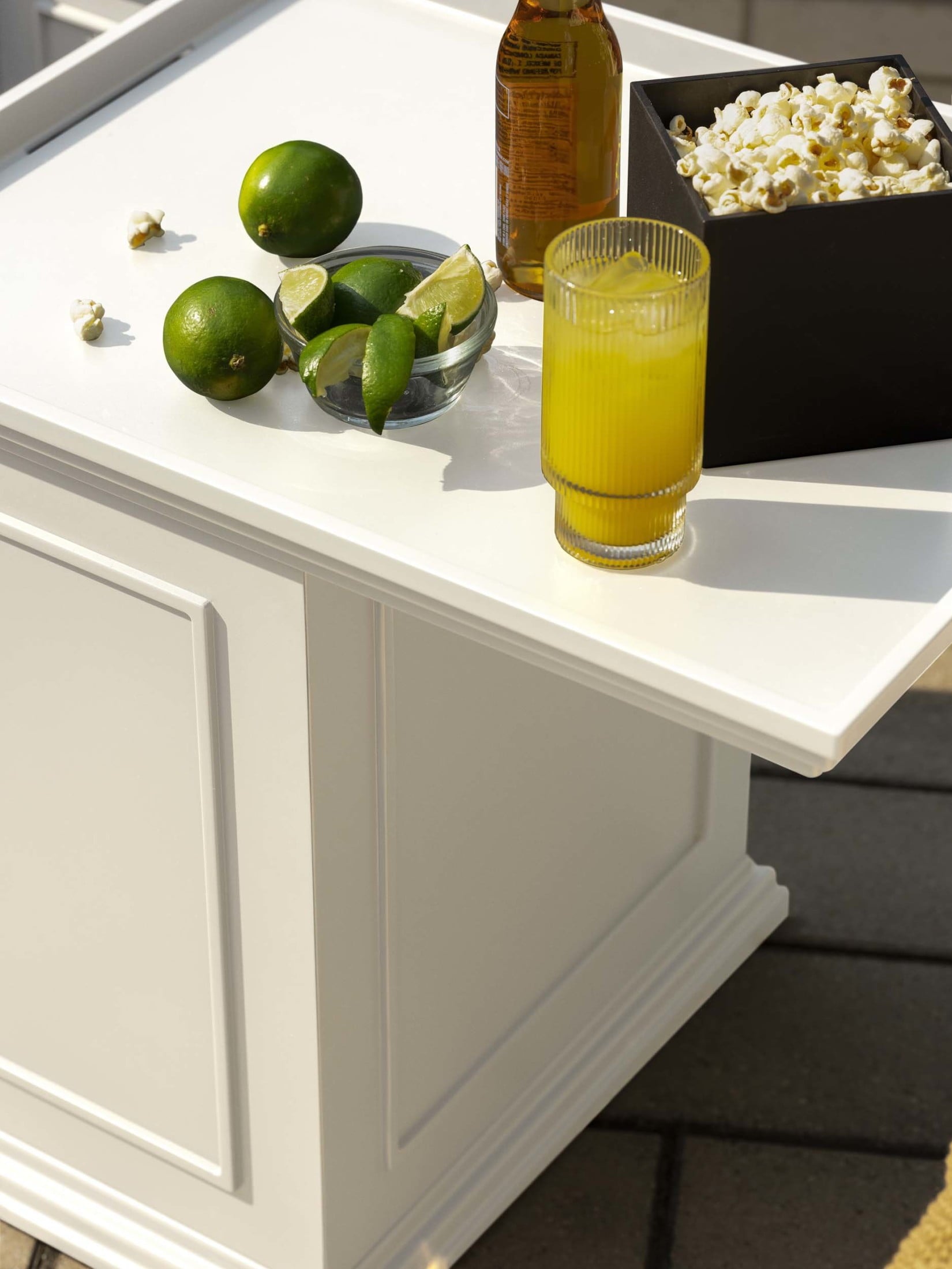 Veradek 2-in-1 Tray and Storage Table – Black
