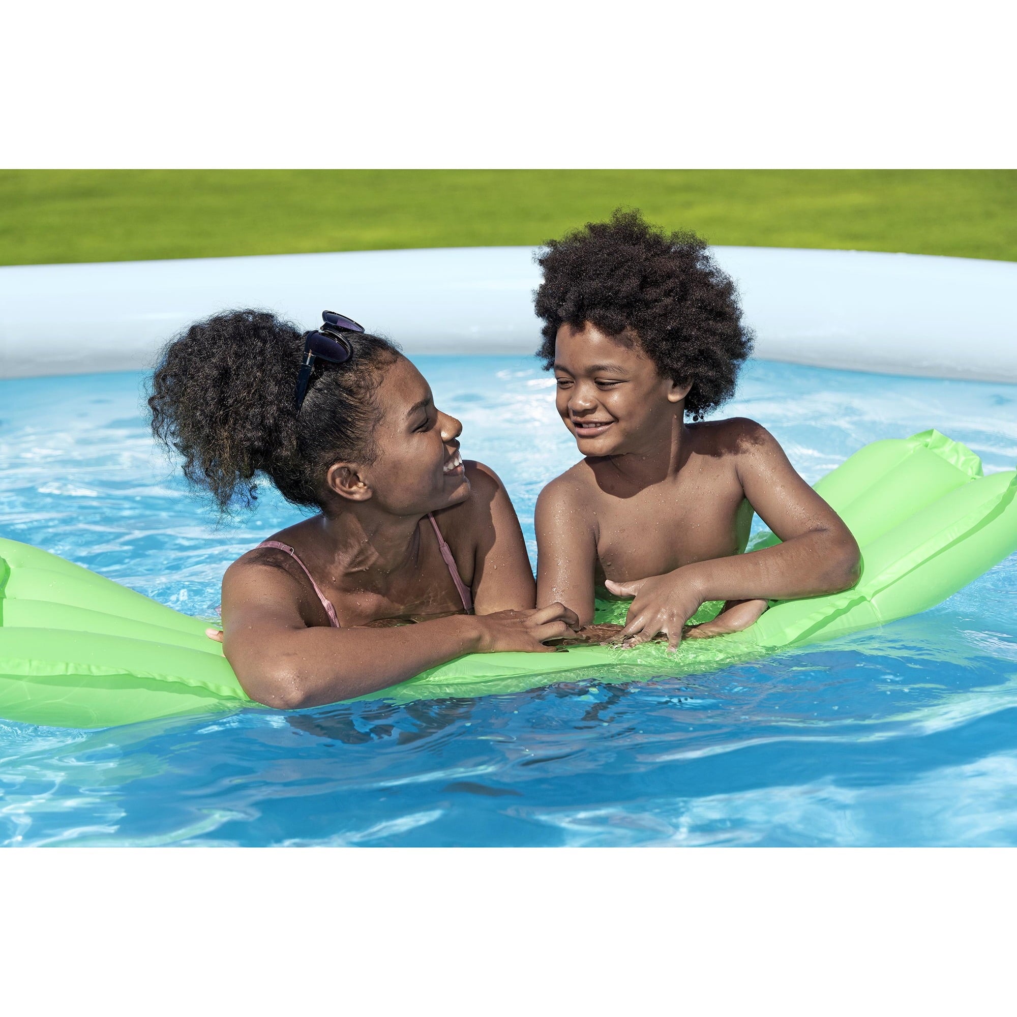 Bestway: Fast Set - 13' x 33 Inflatable Round Pool Set, Blue Abstract, Above Ground Swimming, Fill & Rise, Tritech Construction, Filter Pump, Family