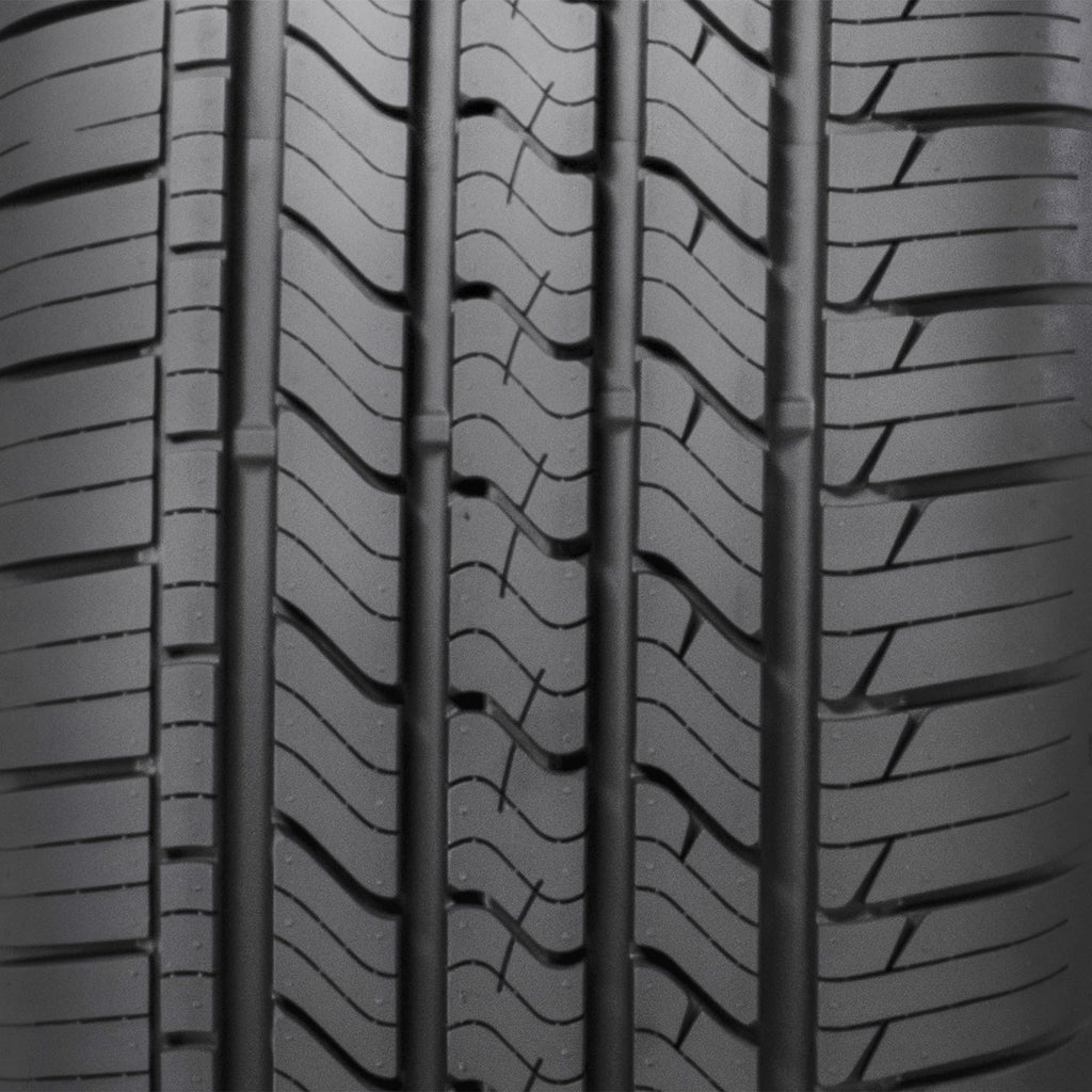 GT Radial Maxtour LX All Season 225/60R18 100H Passenger Tire